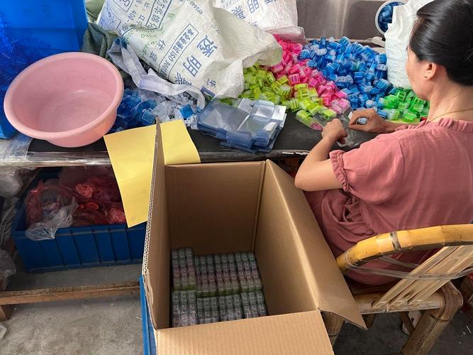 工厂真实性保障宁海县优岚橡塑3年主营:卷笔刀削笔器其他匠作